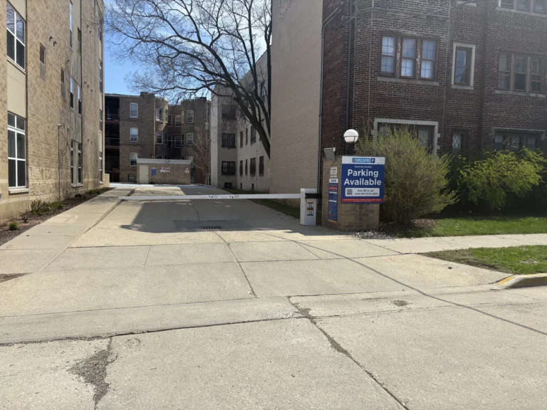 1550 N Warren Ave Parking Lot