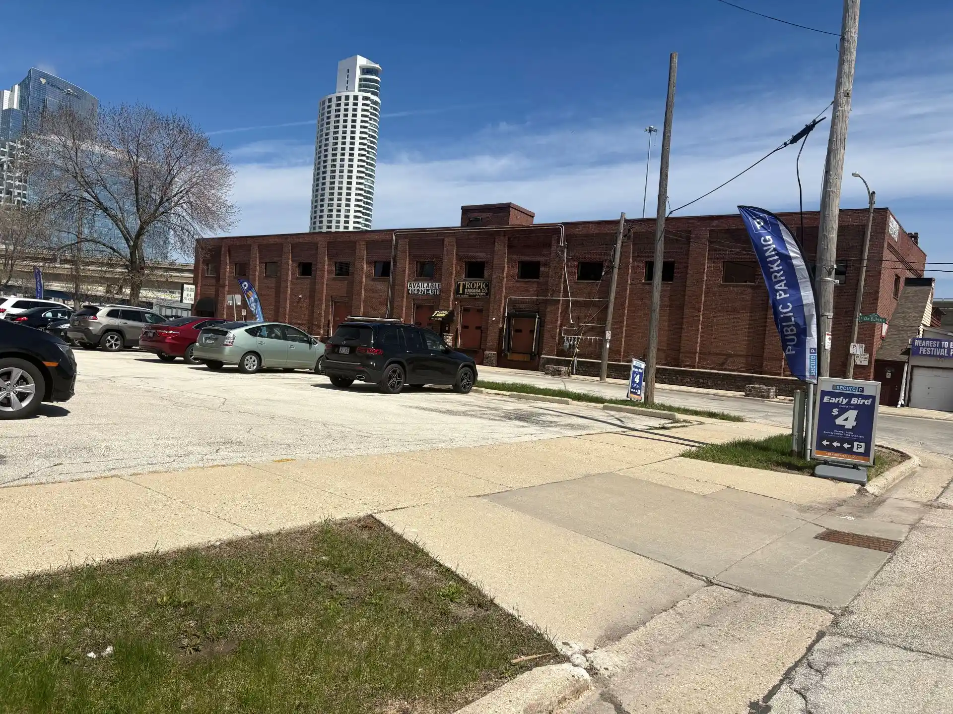 Secure Parking USA 630 E Buffalo St Lot in Milwaukee, WI