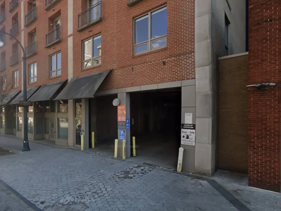 209 Auburn Ave Garage, Secure Parking USA